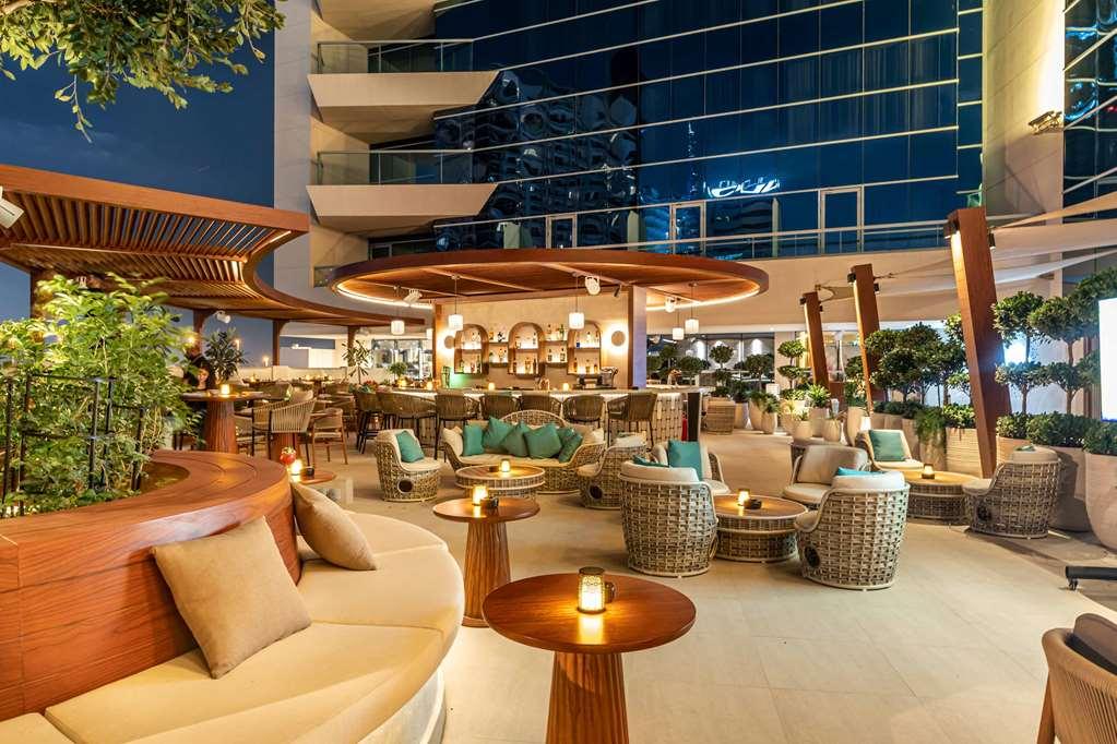 Hotel The First Collection Dubai Business Bay Ristorante foto The Sky Bar at the Marina East